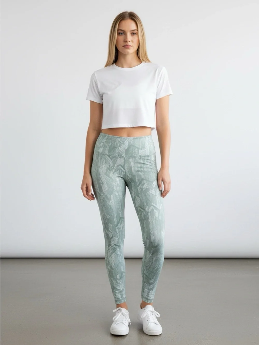 Lululemon Swift Speed High Rise Tight - Picture 2 of 4
